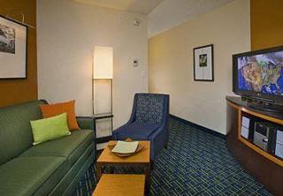 Hotel Fairfield & By Marriott 3*