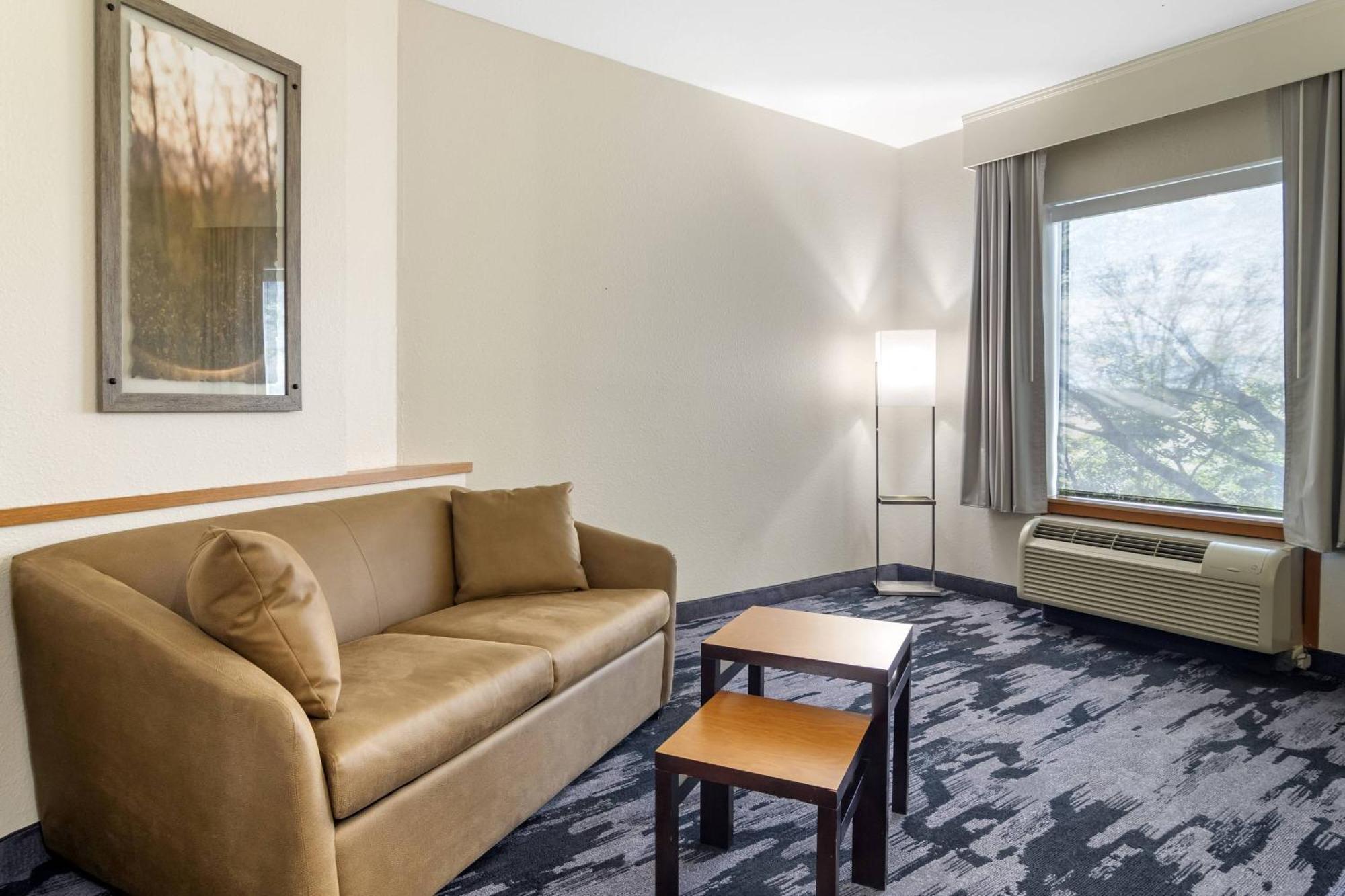 Fairfield & By Marriott Commerce