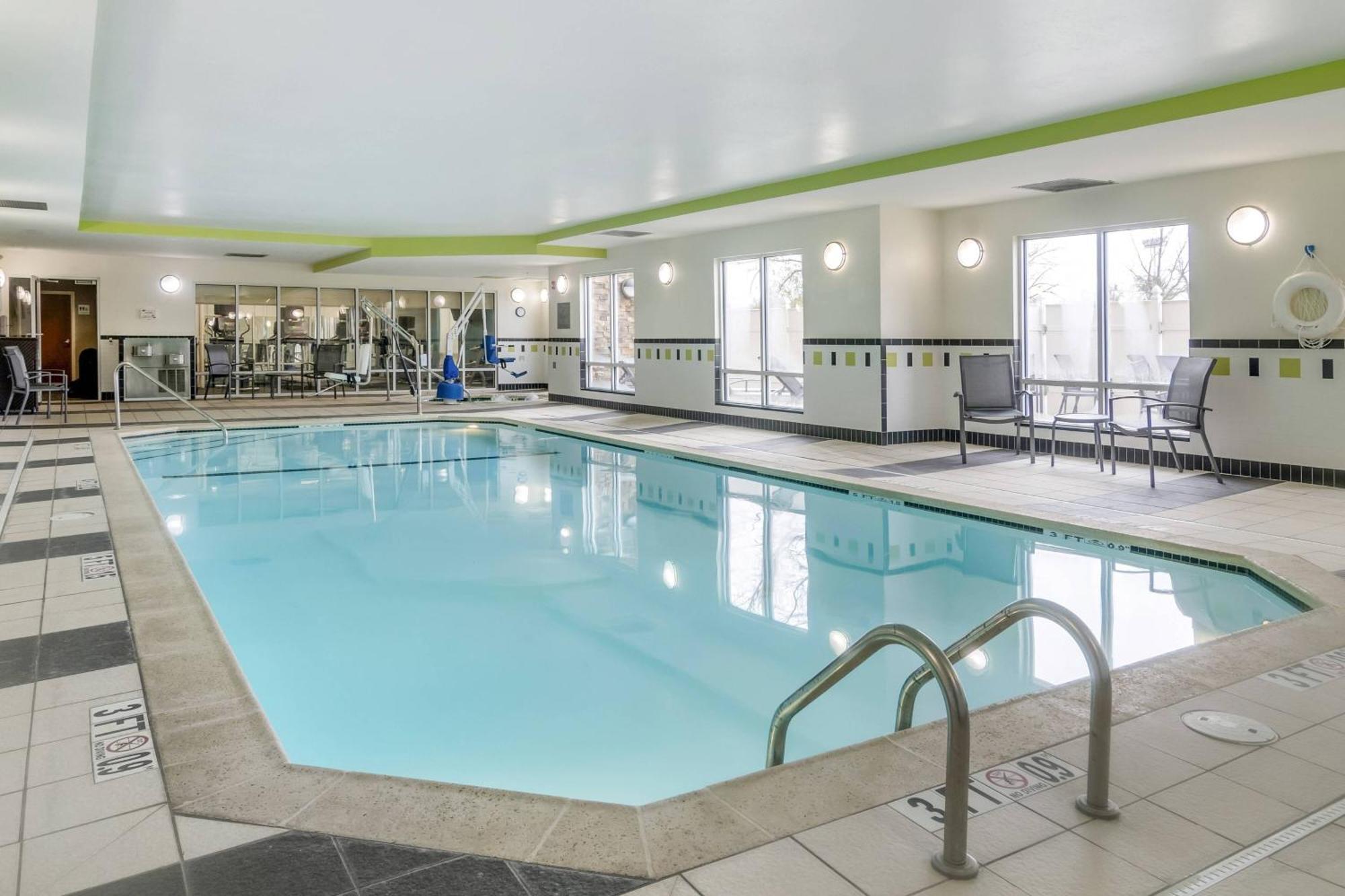 Hotel Fairfield & By Marriott