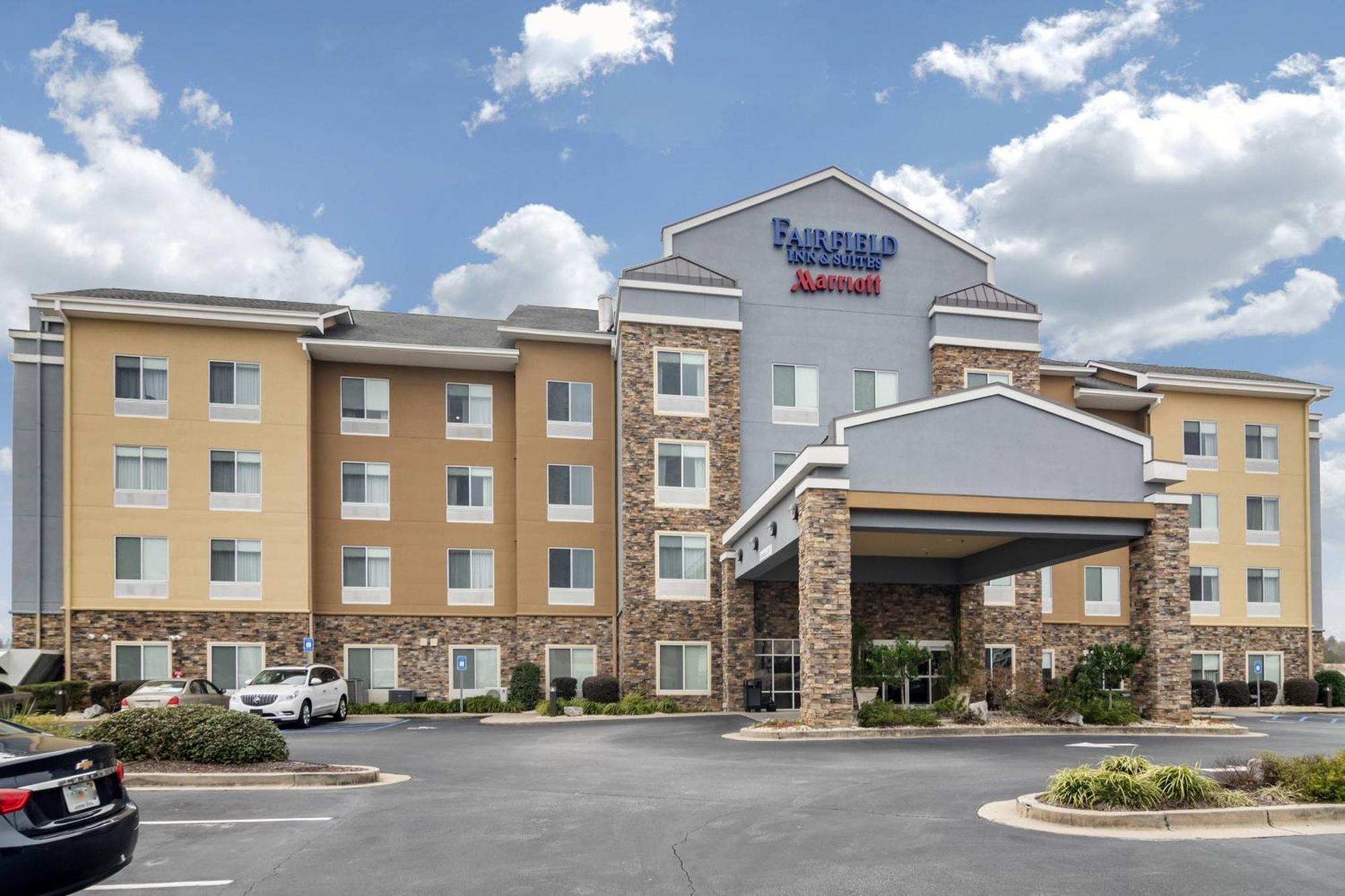 Fairfield & By Marriott Commerce