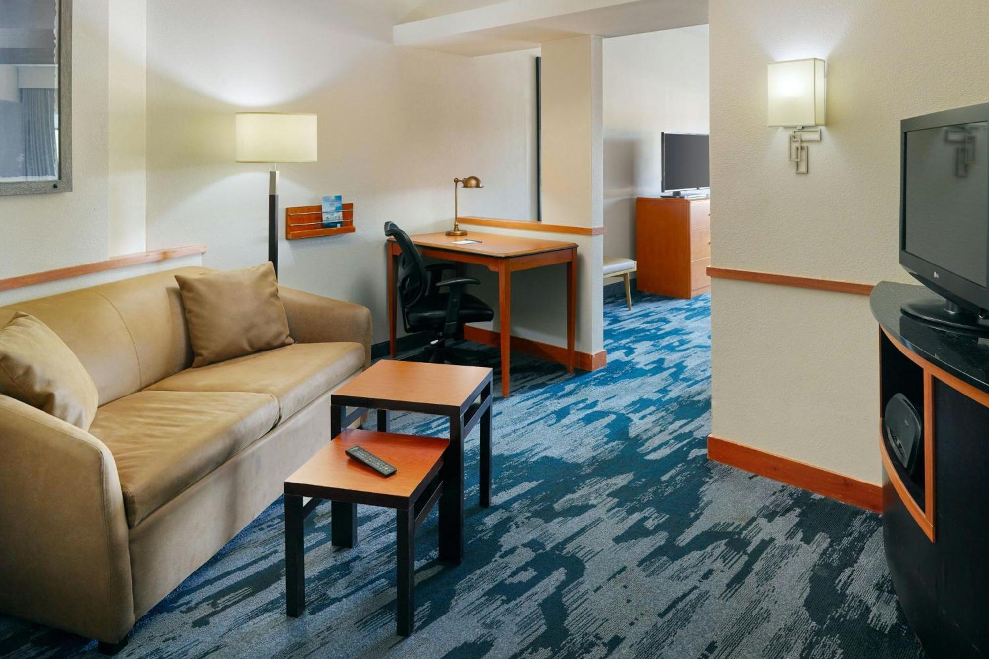 Fairfield & By Marriott Hotel 3*