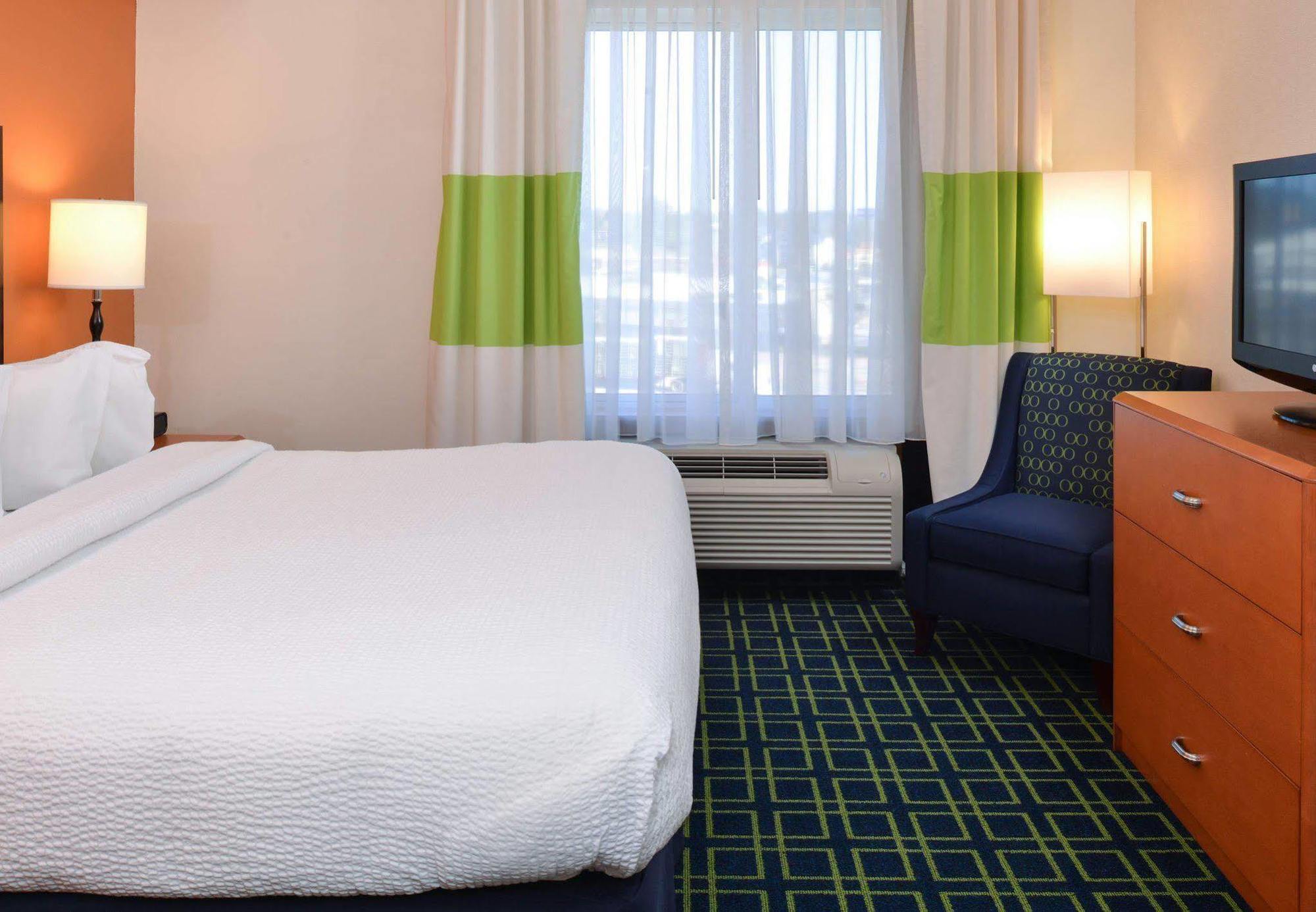 Fairfield & By Marriott Hotel 3*